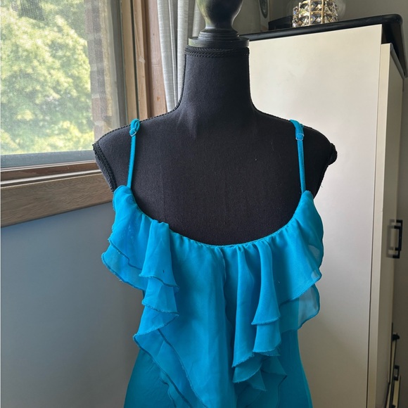 Chic Turquoise Ruffled Camisole - Picture 3 of 5